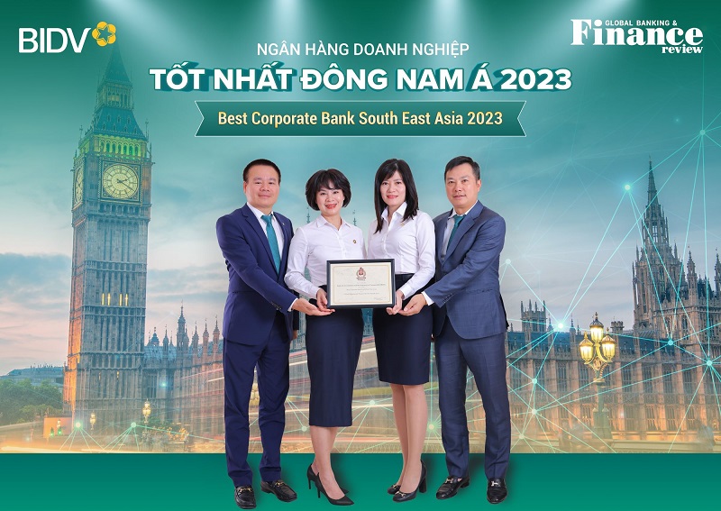 Đại diện BIDV nhận giải thưởng “Ngân hàng Doanh nghiệp tốt nhất Đông Nam Á năm 2023” Đại diện BIDV nhận giải thưởng “Ngân hàng Doanh nghiệp tốt nhất Đông Nam Á năm 2023”