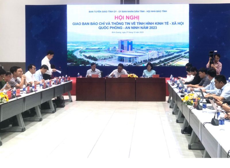 Báo cáo tình hình kinh tế- xã hội 2023 tỉnh Bình Dương Báo cáo tình hình kinh tế- xã hội 2023 tỉnh Bình Dương