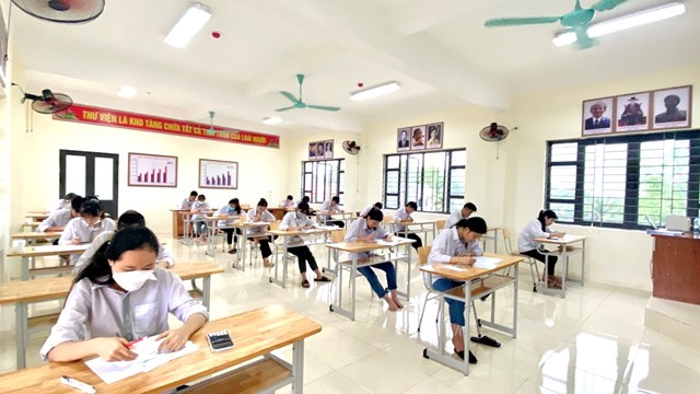 bo-gddt-khang-dinh-kh244ng-thi-trac-nghiem-m244n-ngu-van_1.jpg bo-gddt-khang-dinh-kh244ng-thi-trac-nghiem-m244n-ngu-van_1.jpg