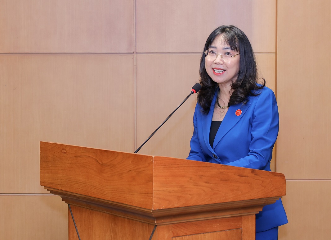 Bà Lê Mai Lan - Phó Chủ tịch Tập đoàn Vingroup kiêm Chủ tịch trường Đại học VinUni - phát biểu tại buổi lễ