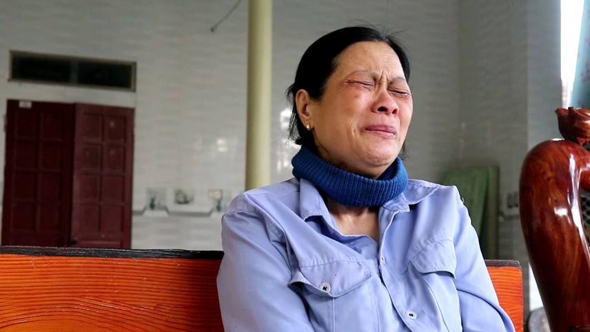 bo-me-nguoi-h249ng-trung-van-nam-bat-kh243c-khi-nhac-ve-con-trai_4.jpeg bo-me-nguoi-h249ng-trung-van-nam-bat-kh243c-khi-nhac-ve-con-trai_4.jpeg