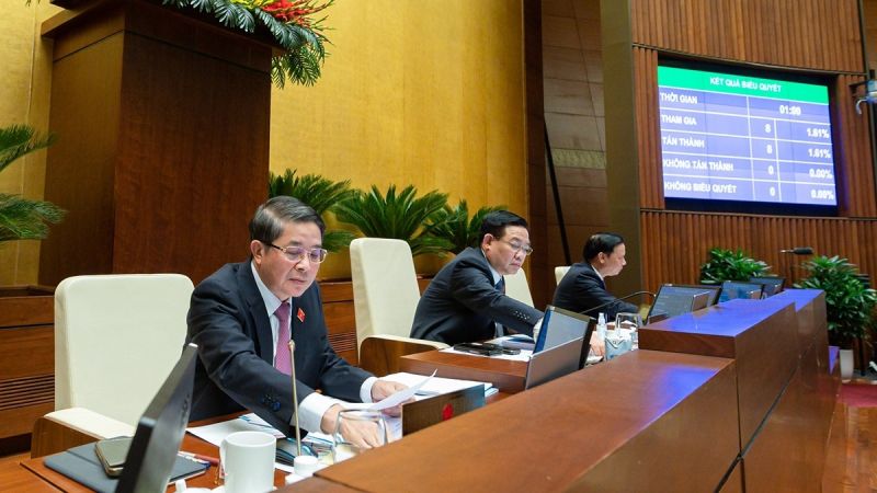 Tại kỳ họp thứ 4, đại biểu Quốc hội ấn nút biểu quyết thông qua Nghị quyết về dự toán ngân sách nhà nước năm 2023, Tại kỳ họp thứ 4, đại biểu Quốc hội ấn nút biểu quyết thông qua Nghị quyết về dự toán ngân sách nhà nước năm 2023,