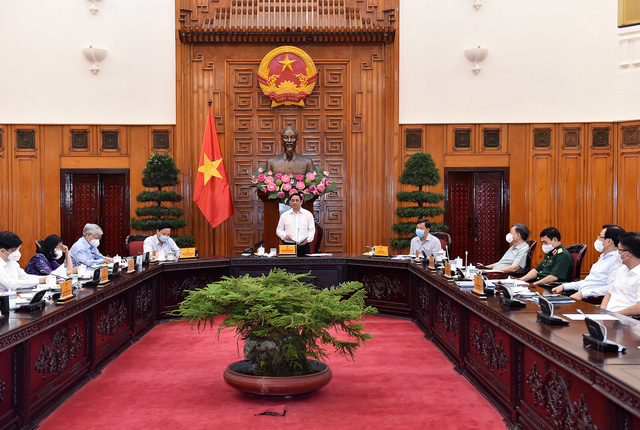 Bộ trưởng Bộ Y tế: Tỷ lệ lây nhiễm ở TPHCM đã giảm - Ảnh 1. Bộ trưởng Bộ Y tế: Tỷ lệ lây nhiễm ở TPHCM đã giảm - Ảnh 1.