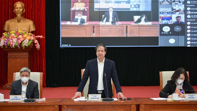 Bộ trưởng Nguyễn Kim Sơn: Học sinh cấp 2, cấp 3 đi học sau Tết