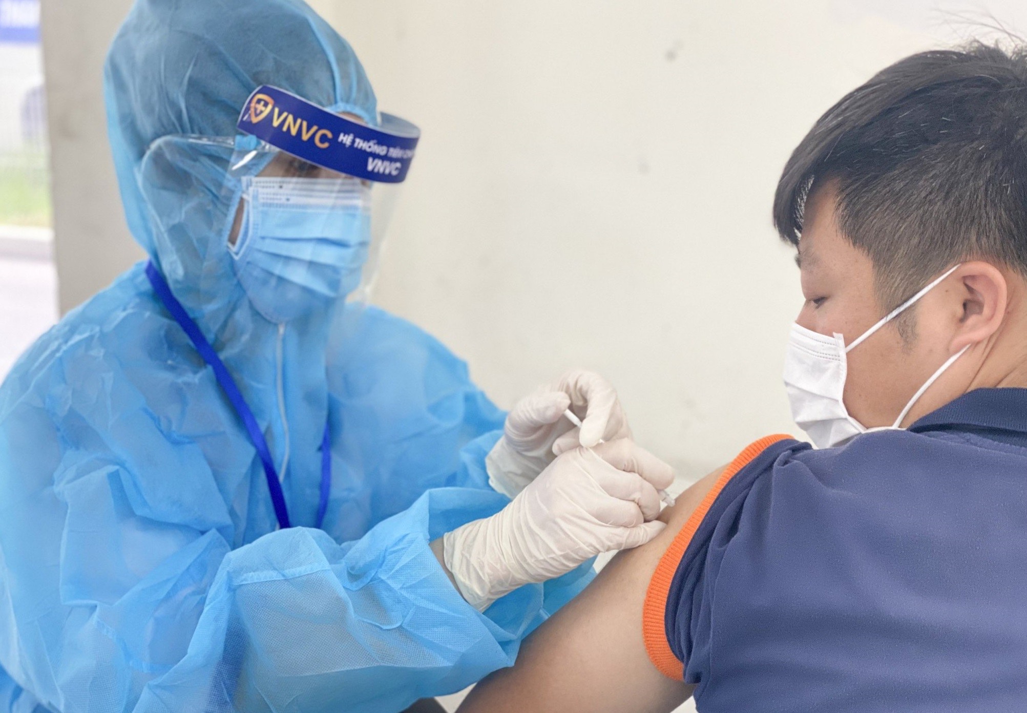 Bộ Y tế tiếp nhận hơn 1,2 triều liều vaccine AstraZeneca