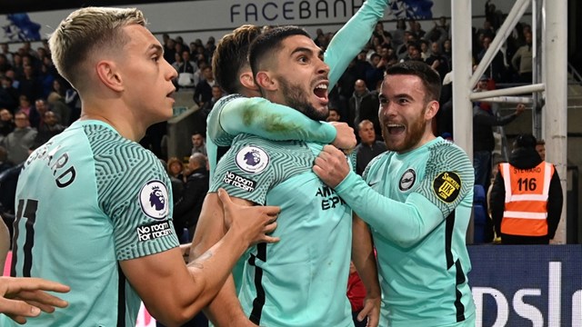 Brighton lỡ cơ hội lịch sử dẫn đầu Premier League, bằng điểm với MU