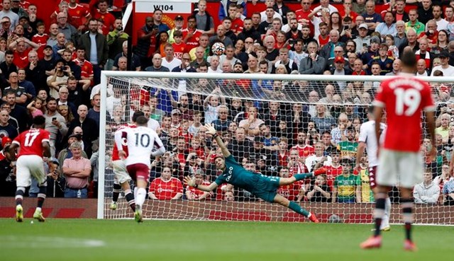 bruno-s250t-hong-11m-man-united-thua-soc-aston-villa-tai-old-trafford_2.jpg