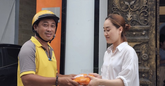 Bưu điện TP Hồ Chí Minh trả lại 75 triệu đồng cho khách hàng do chuyển khoản nhầm