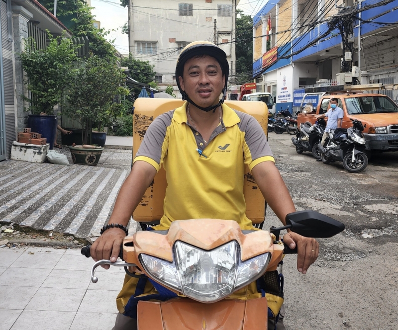 Nguyễn Ngọc Khoa, bưu tá thuộc Bưu cục phát Bình Thạnh C, Trung tâm Phát 2