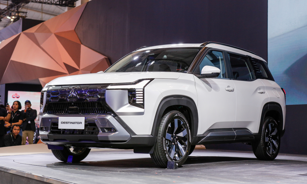 Mitsubishi Destinator lộ diện tại Việt Nam: “Tân binh” 7 chỗ tham vọng cạnh tranh phân khúc C-SUV