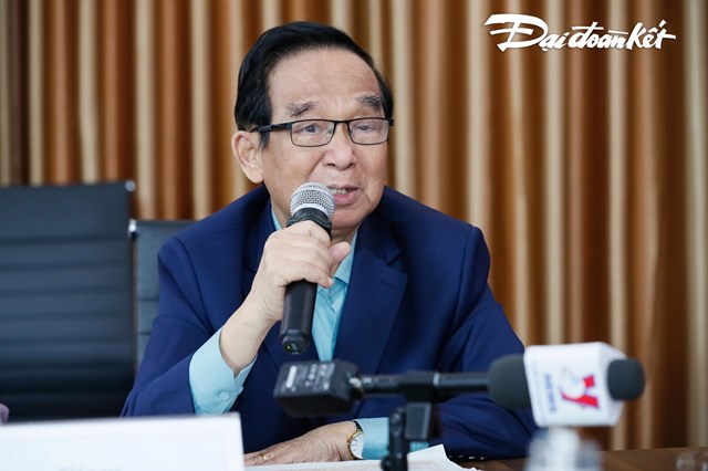 c225i-quan-trong-cua-nguoi-thay-kh244ng-phai-day-chu-m224-l224-thuong-y234u-hoc-sinh_2.jpg c225i-quan-trong-cua-nguoi-thay-kh244ng-phai-day-chu-m224-l224-thuong-y234u-hoc-sinh_2.jpg