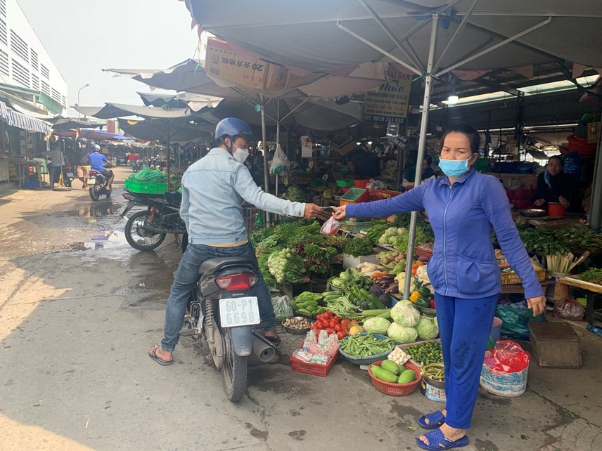 c244ng-nh226n-39m233o-mat39-trong-b227o-gi225_6.jpg c244ng-nh226n-39m233o-mat39-trong-b227o-gi225_6.jpg