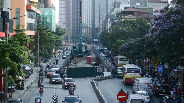 Công trình cầu vượt Chùa Bộc - Phạm Ngọc Thạch liệu kịp hoàn thành trong tháng 6?