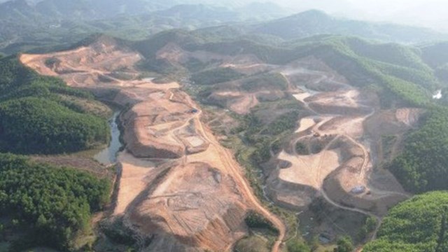 Công ty Dabaco Hòa Bình : Ngang nhiên 'xẻo thịt' đất rừng