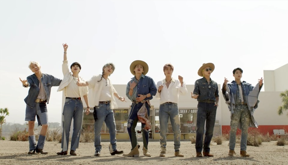 Ca khúc trở lại đường đua Kpop cùng Blackpink của BTS có gì đặc biệt?