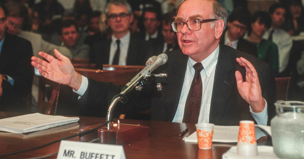 Cách Warrent Buffett, Bill Gates đập tan thành kiến về ngủ nhiều là lười, ngủ ít sẽ giàu 