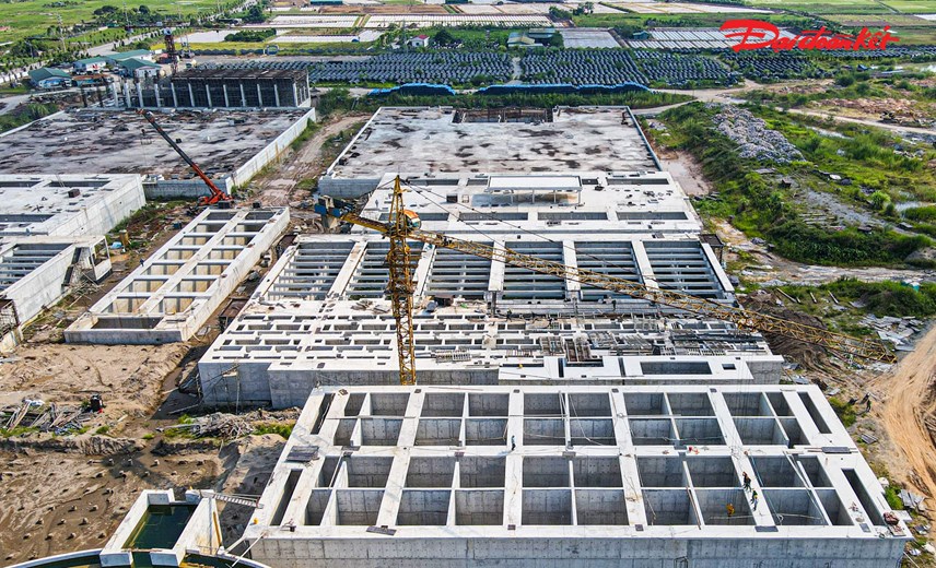 can-canh-nh224-m225y-nuoc-mat-s244ng-hong-gan-3700-ty-cham-tien-do_4.jpg can-canh-nh224-m225y-nuoc-mat-s244ng-hong-gan-3700-ty-cham-tien-do_4.jpg