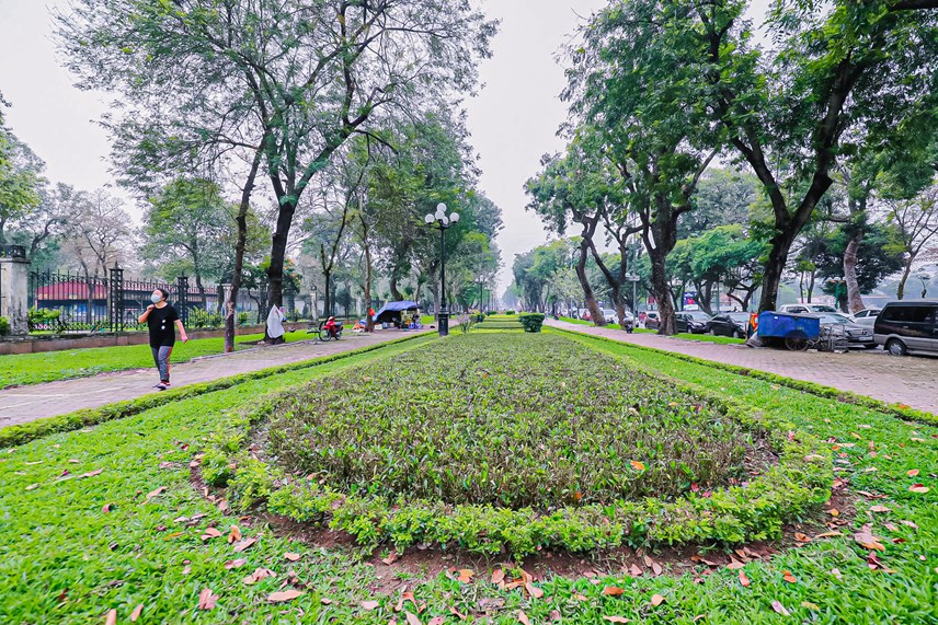 can-canh-pho-di-bo-quanh-ho-thien-quang-dang-duoc-h224-noi-c226n-nhac_3.jpg