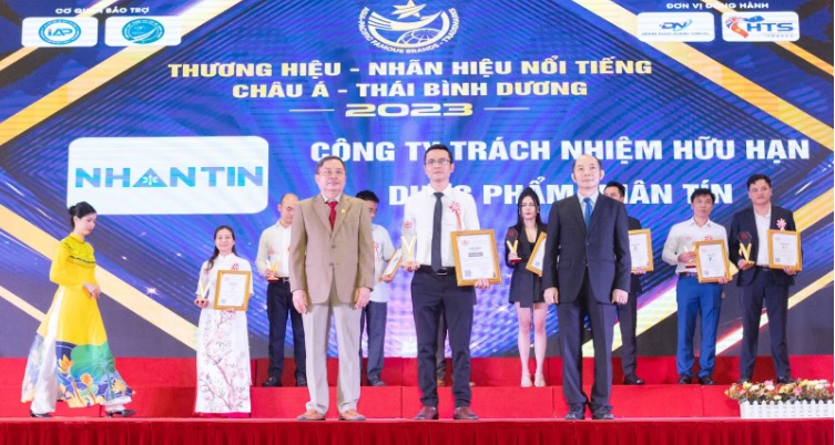 Cao Vị Nhân được vinh danh là Top 10 Thương hiệu- Nhãn hiệu nổi tiếng châu Á- Thái Bình Dương năm 2023