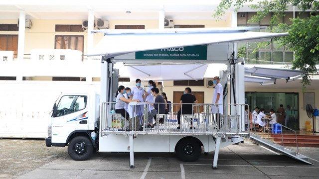 CDC Quảng Ninh: Vận hành xe tiêm chủng lưu động
