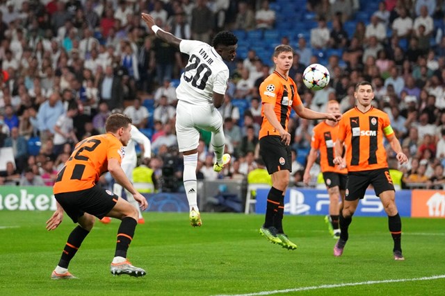 champions-league-real-madrid-ha-2-1-shakhtar-donetsk_1.jpg