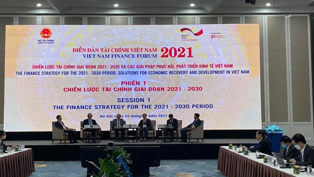 Chiến lược Tài chính: Tăng sức chống chọi cho nền kinh tế