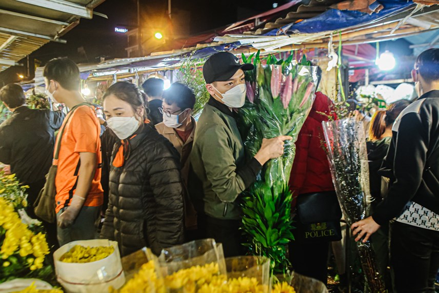 cho-hoa-d234m-lon-nhat-h224-noi-39nghet-tho39-dip-can-tet_5.jpg cho-hoa-d234m-lon-nhat-h224-noi-39nghet-tho39-dip-can-tet_5.jpg