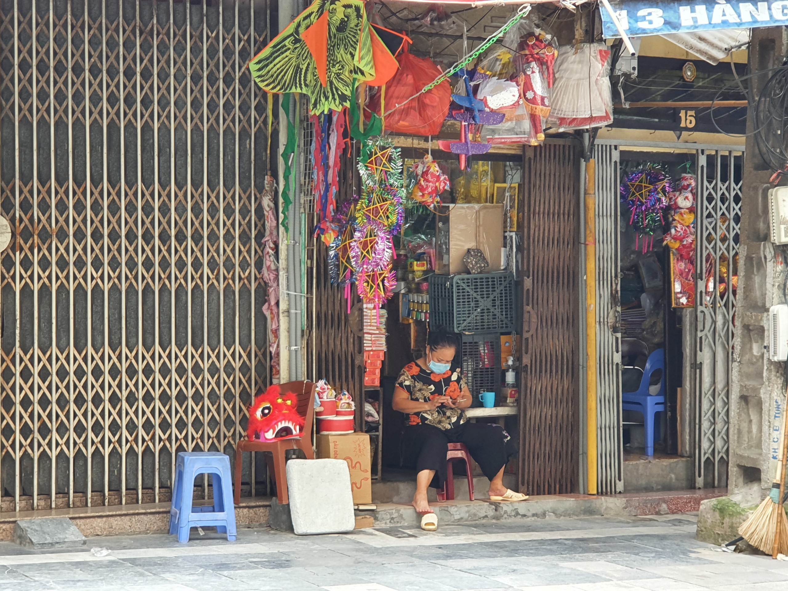cho-trung-thu-h224ng-m227-vang-tanh-trong-39m249a-dich39_11.jpg