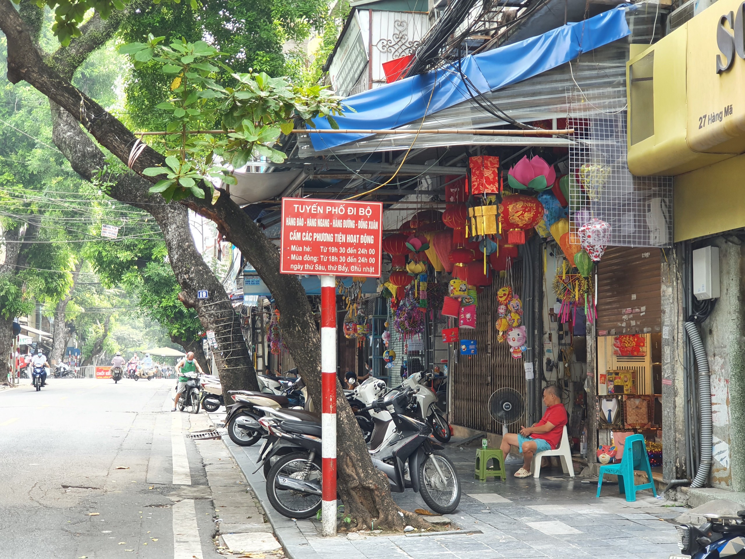 cho-trung-thu-h224ng-m227-vang-tanh-trong-39m249a-dich39_13.jpg