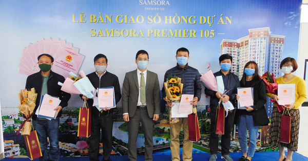 Chủ đầu tư Samsora Premier 105 thực hiện đúng cam kết trao sổ hồng cho cư dân