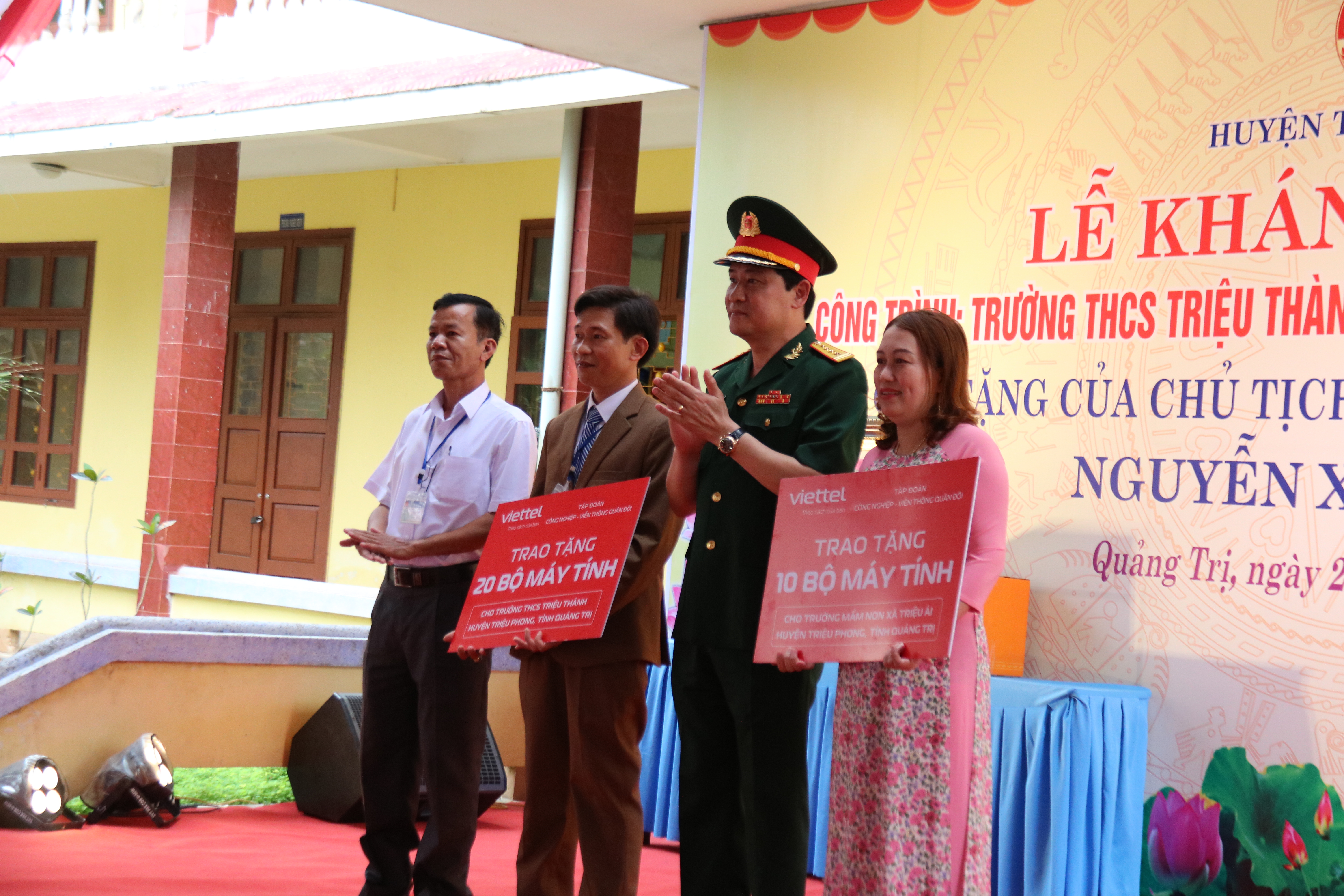 chu-tich-nuoc-du-kh225nh-th224nh-truong-thcs-trieu-th224nh-quang-tri_6.jpg chu-tich-nuoc-du-kh225nh-th224nh-truong-thcs-trieu-th224nh-quang-tri_6.jpg