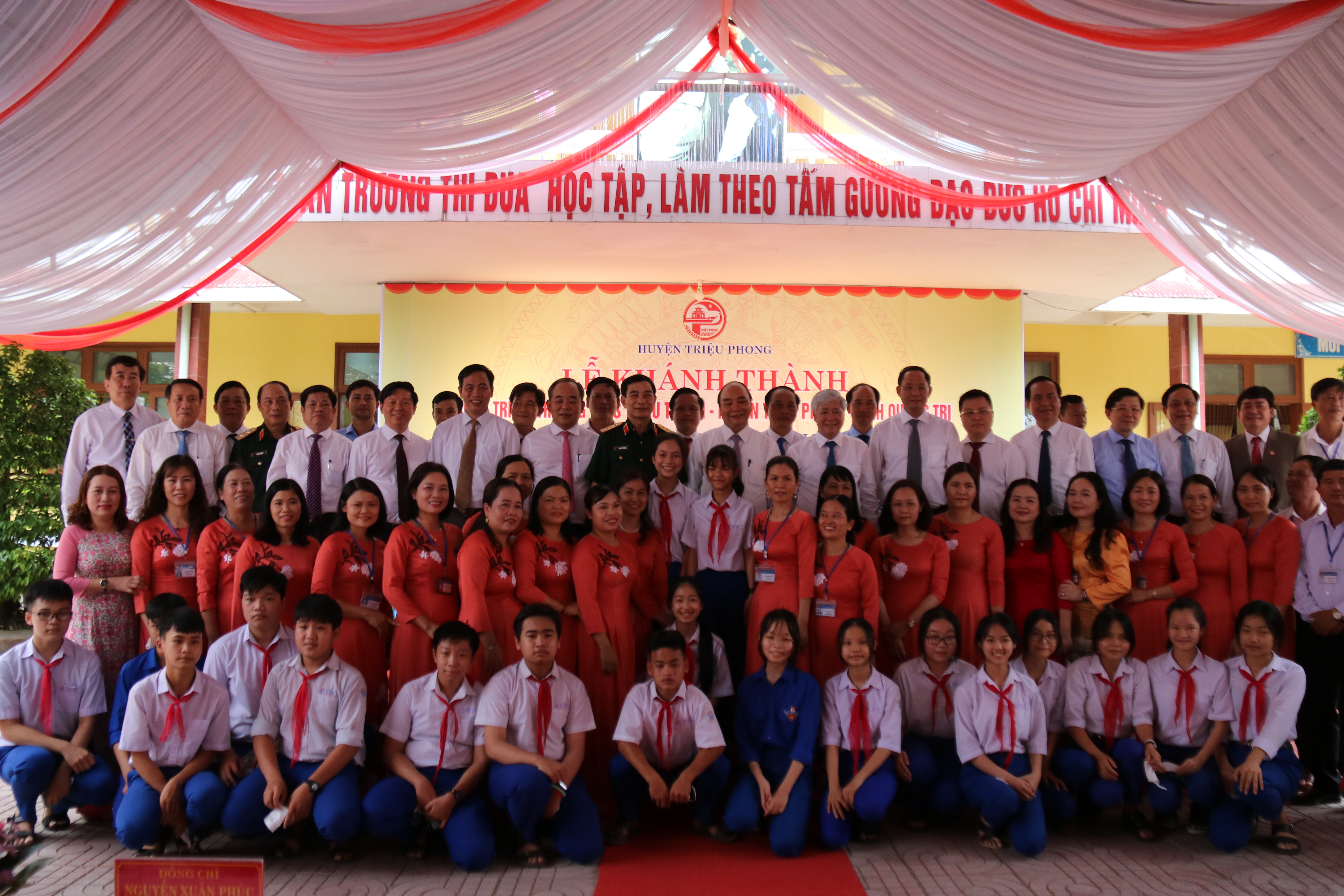 chu-tich-nuoc-du-kh225nh-th224nh-truong-thcs-trieu-th224nh-quang-tri_8.jpg chu-tich-nuoc-du-kh225nh-th224nh-truong-thcs-trieu-th224nh-quang-tri_8.jpg