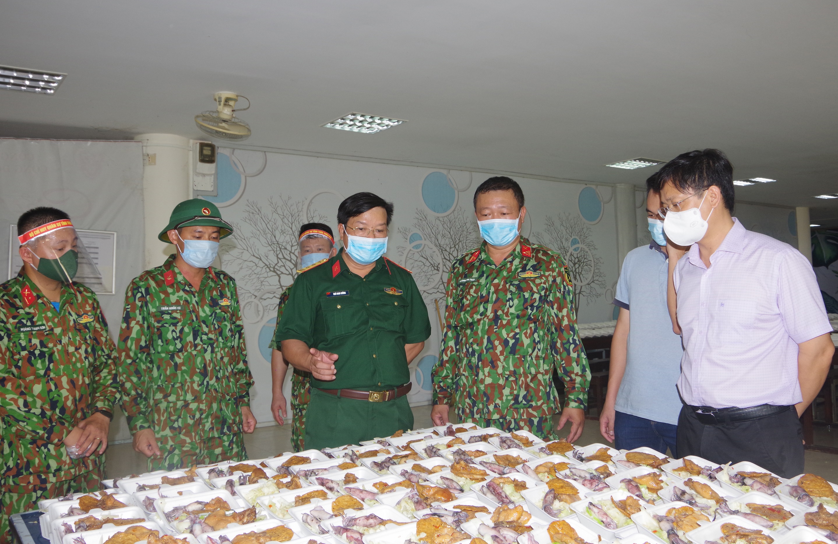 Chủ tịch UBND tỉnh Thừa Thiên Huế yêu cầu chấn chỉnh tình trạng lơ là, chủ quan trong chống dịch