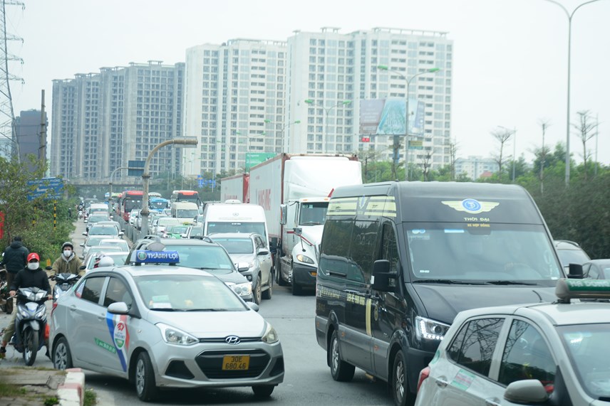 chua-het-nghi-tet-cua-ng245-thu-d244-d227-d244ng-nghit-nguoi-giao-th244ng-249n-u_1.jpg