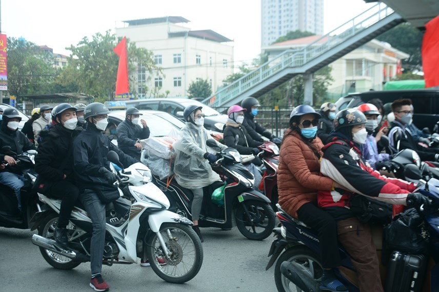 chua-het-nghi-tet-cua-ng245-thu-d244-d227-d244ng-nghit-nguoi-giao-th244ng-249n-u_4.jpg