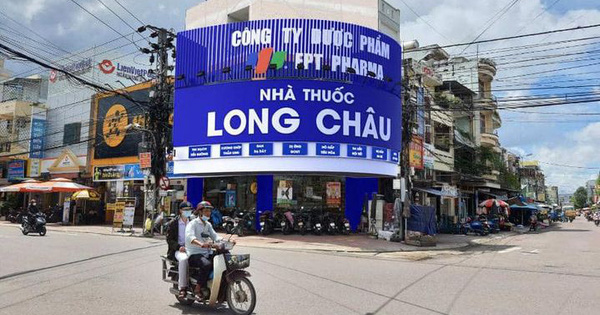 Chuỗi nhà thuốc FPT Long Châu đang tích cực mở rộng, doanh thu 9 tháng tăng gấp ba lên 2.529 tỷ nhờ kinh doanh xuyên suốt thời kỳ giãn cách