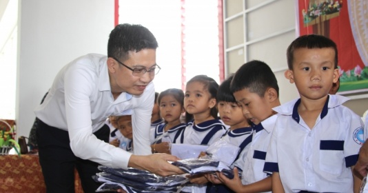 CityLand tiếp sức mùa tựu trường cho học sinh Phú Quốc