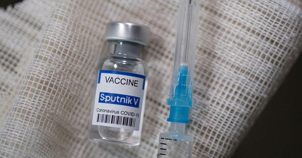 Cổ phiếu doanh nghiệp nhập khẩu vaccine Covid-19 