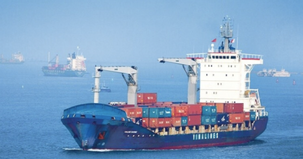 Cổ phiếu vận tải biển về đâu sau đà tăng nóng?