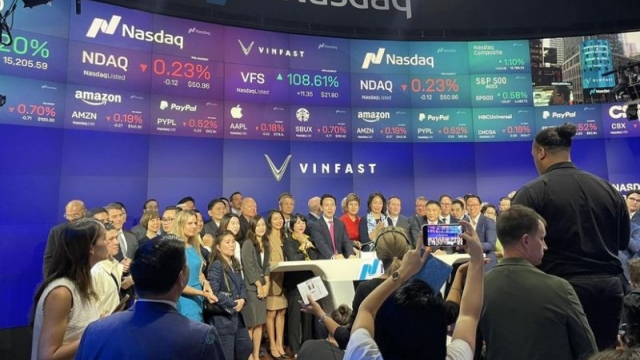 Cổ phiếu VinFast vừa lên sàn Nasdaq đã vọt lên trên ngưỡng 37 USD