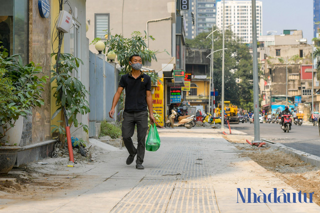 Con đường đau khổ ở Hà Nội khoác áo mới sau 4 năm thi công - Ảnh 7. Con đường đau khổ ở Hà Nội khoác áo mới sau 4 năm thi công - Ảnh 7.