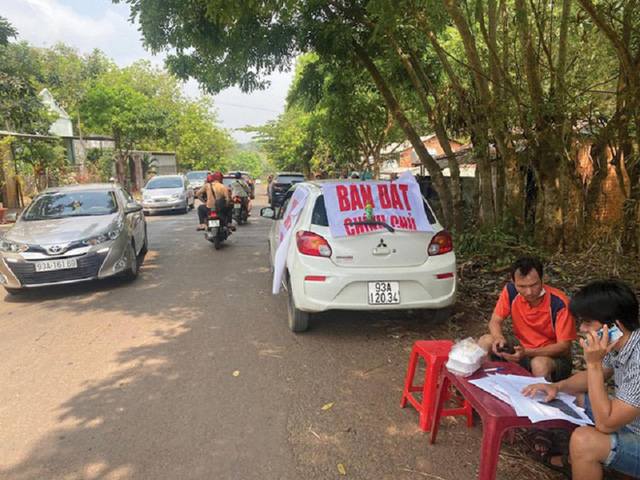 Còn lại gì sau những… “cơn sóng đất”? - Ảnh 1. Còn lại gì sau những… “cơn sóng đất”? - Ảnh 1.