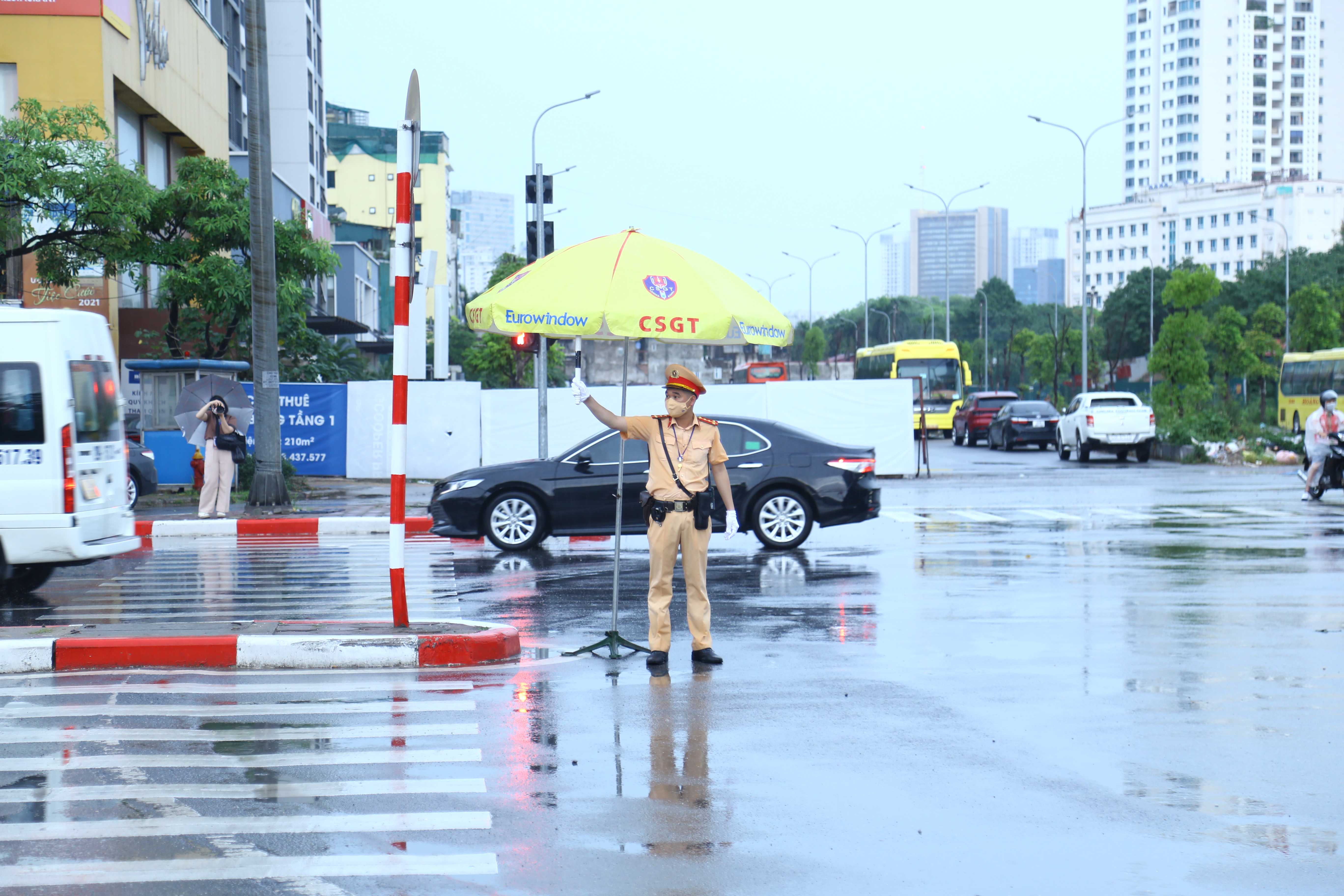 csgt-h224-noi-39doi-mua39-ph226n-luong-giao-th244ng-truoc-le-khai-mac-sea-games-31_6.jpg csgt-h224-noi-39doi-mua39-ph226n-luong-giao-th244ng-truoc-le-khai-mac-sea-games-31_6.jpg
