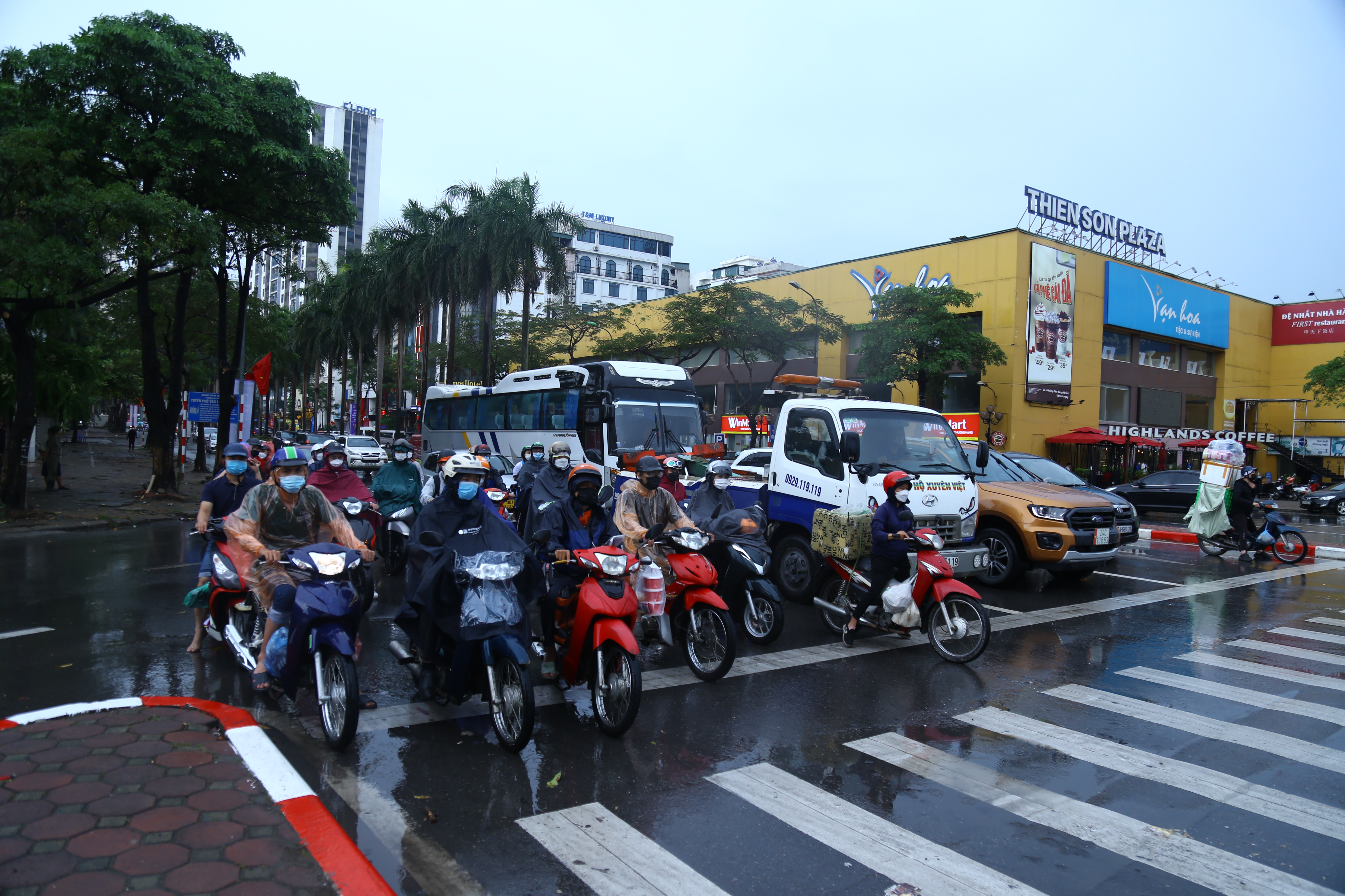 csgt-h224-noi-39doi-mua39-ph226n-luong-giao-th244ng-truoc-le-khai-mac-sea-games-31_8.jpg csgt-h224-noi-39doi-mua39-ph226n-luong-giao-th244ng-truoc-le-khai-mac-sea-games-31_8.jpg