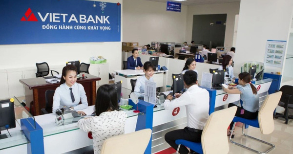 CTCP Rạng Đông thoái gần 11 triệu cổ phiếu VAB trong phiên giảm sàn, không còn là cổ đông lớn tại Ngân hàng Việt Á (VAB) 