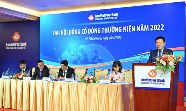cua-ch236m-cua-noi-tai-lienvietpostbank_2.jpg