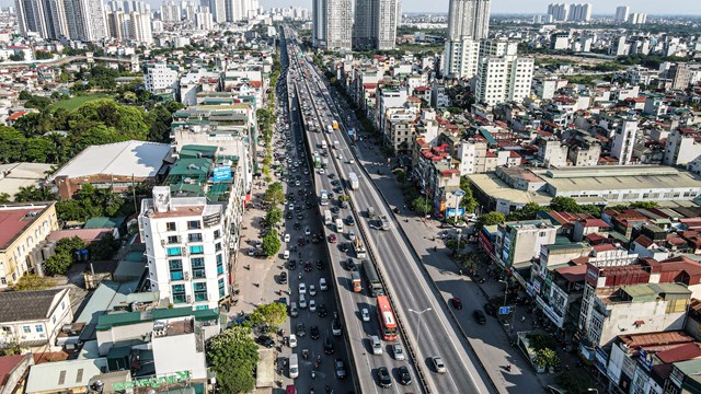 Cửa ngõ Thủ đô 'chật cứng' sau kỳ nghỉ lễ 4 ngày