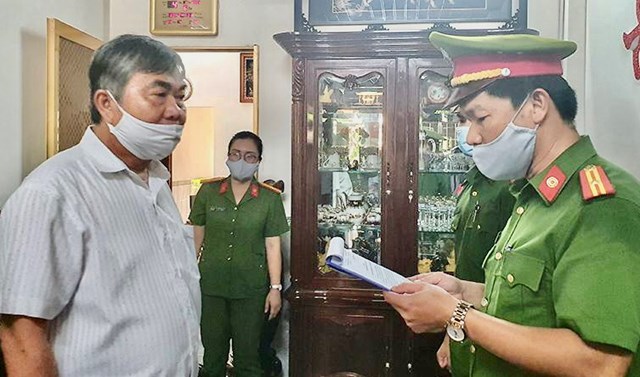 cuu-ph243-chu-tich-tinh-v224-4-c225n-bo-cap-cao-o-ph250-y234n-bi-truy-to_1.jpg cuu-ph243-chu-tich-tinh-v224-4-c225n-bo-cap-cao-o-ph250-y234n-bi-truy-to_1.jpg