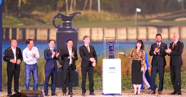 d224-nang-thu-h250t-kh225ch-hang-sang-bang-le-hoi-du-lich-golf_1.jpg d224-nang-thu-h250t-kh225ch-hang-sang-bang-le-hoi-du-lich-golf_1.jpg