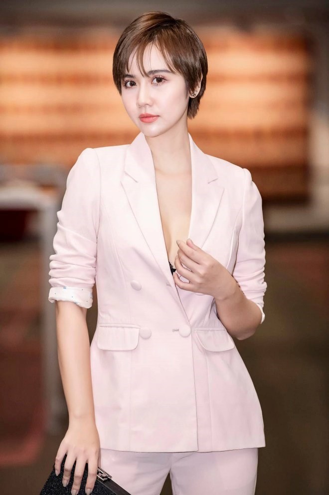 d224n-dien-vi234n-phim-39thuong-ng224y-nang-ve39-ai-39dinh39-hon-ai_3.jpg d224n-dien-vi234n-phim-39thuong-ng224y-nang-ve39-ai-39dinh39-hon-ai_3.jpg